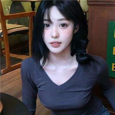 愤怒的黑人女孩与她的怪物