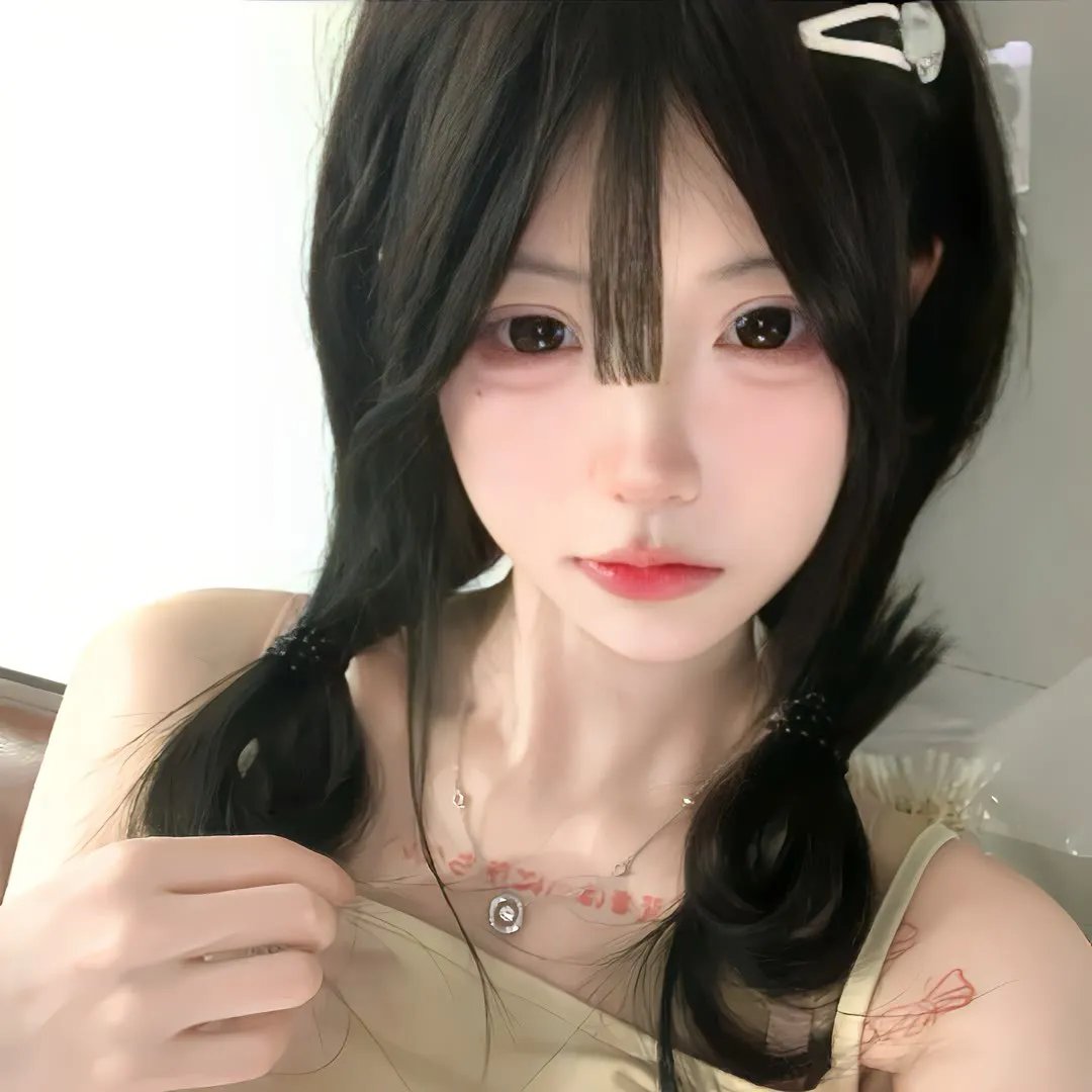 玛丽的白色连衣裙